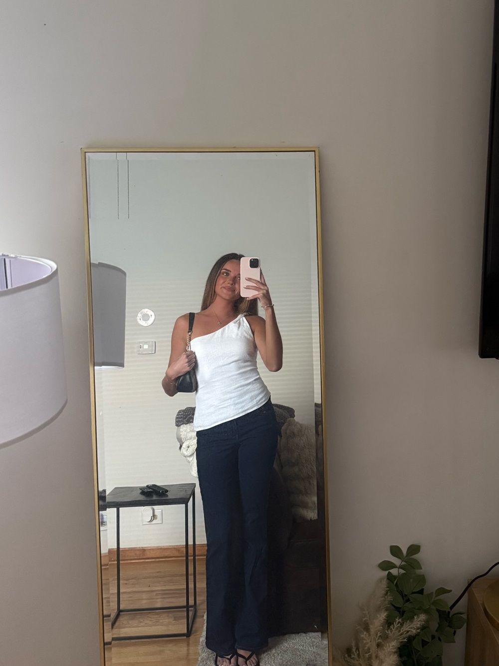 Meet your Posher, Ally